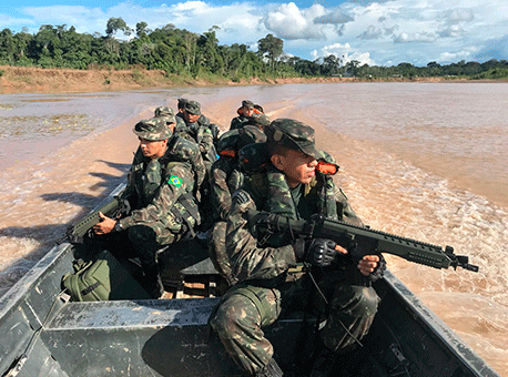 170718-politica-exercitooperacaoajuricaba-cedida