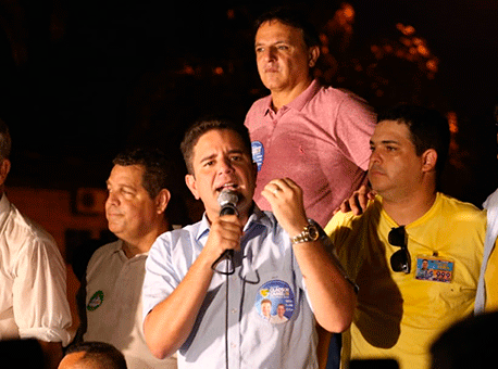 110918-politica-gladsoncameli-assessoridecandidato