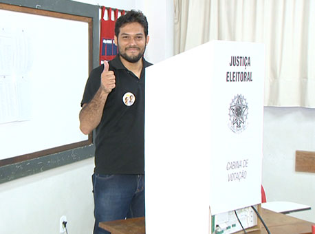 071018-politica-votodavidhall-tvgazeta