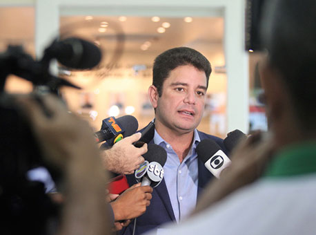 291118-politica-gladsoncameli-assessoriaparlamentar