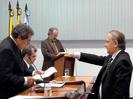 041218-politica-cristovammessiascameli-sousagomes