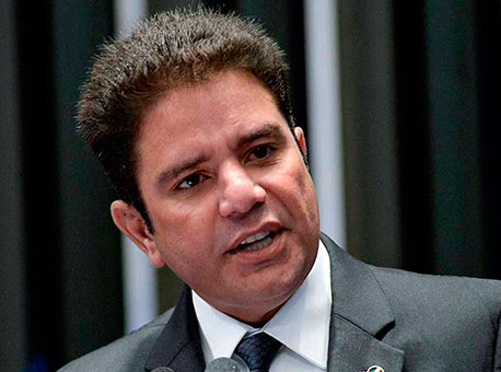 171218-politica-gladsoncameli-assessoriaparlamentar