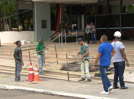 261218-politica-preparativosposse-tvgazeta