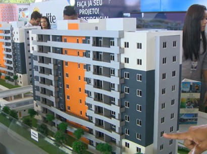 250617-cotidiano-feiraodacaixa-tvgazeta 410 305