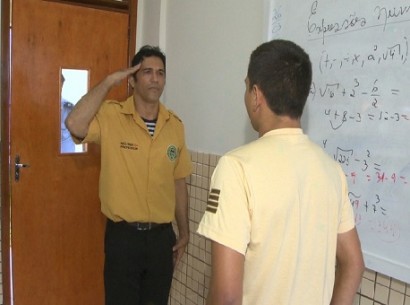 140219-coleiomilitar 410 305