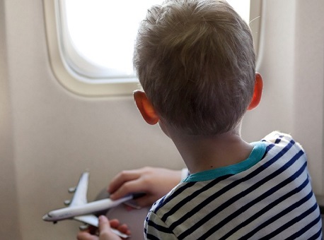 030419-viagem-crianca-desacompanhada