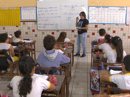 04-09-19 PSICOLOGOS ESCOLAS