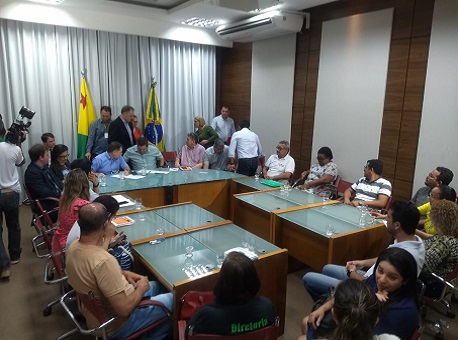 11-09-19 greve suspensa