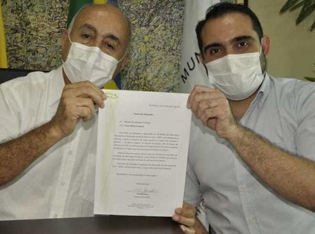 28-03-21 municipio-assina-carta-de-intenção-para-vacina-johnson-e-johnson