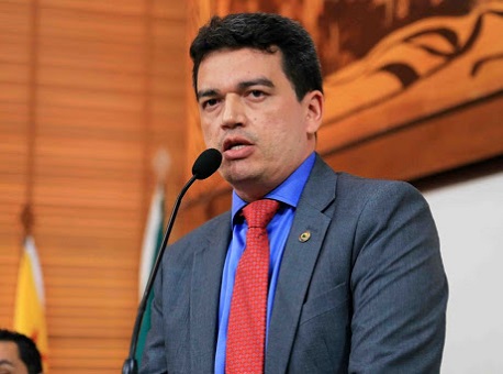 08-04-21 andré-da-droga-vale-e-assume-vaga-como-deputado-estadual