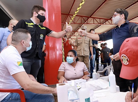 14-04-21-vacinação-policia