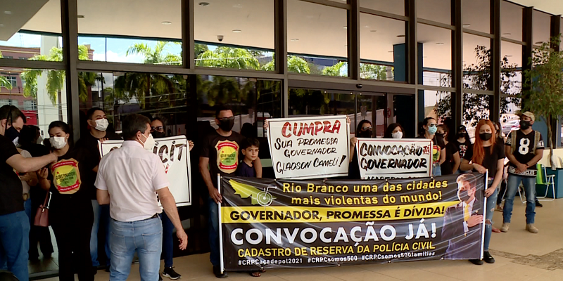 Candidatos do cadastro reserva ainda esperam pela convocação