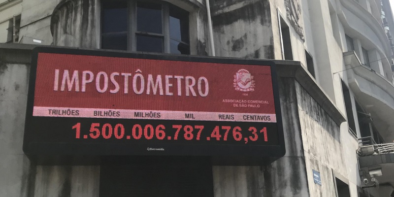 Impostômetro atinge a marca de R$ 1,5 trilhão neste domingo no Brasil