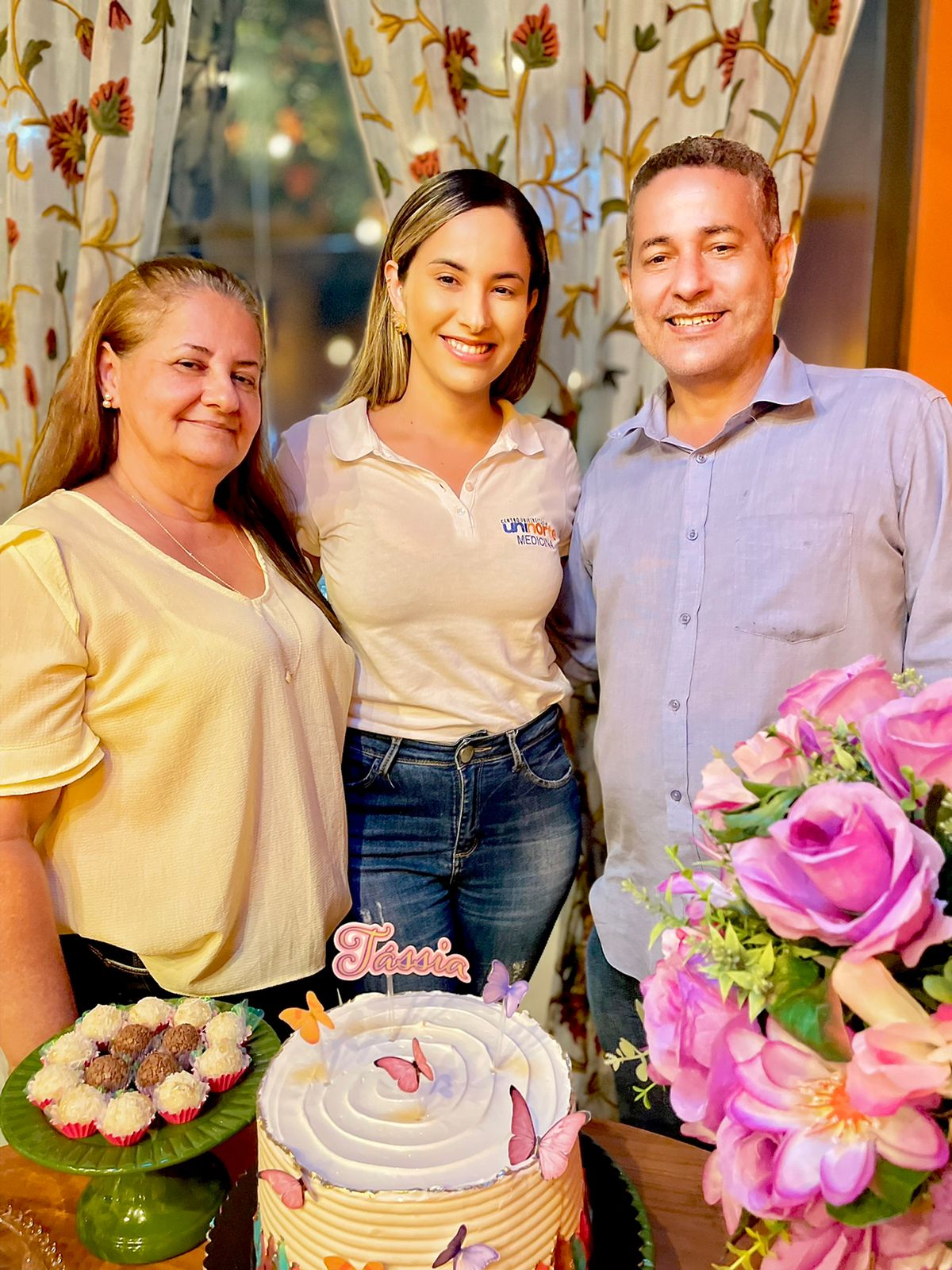 Com os pais Telma e Thiago Machado