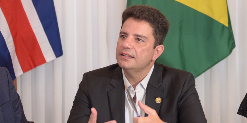 Em nota, Gladson Cameli diz que “colabora e estimula investigações”