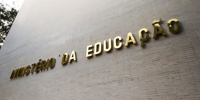 Inep confirma realização do Enem 2022 nos dias 13 e 20 de novembro