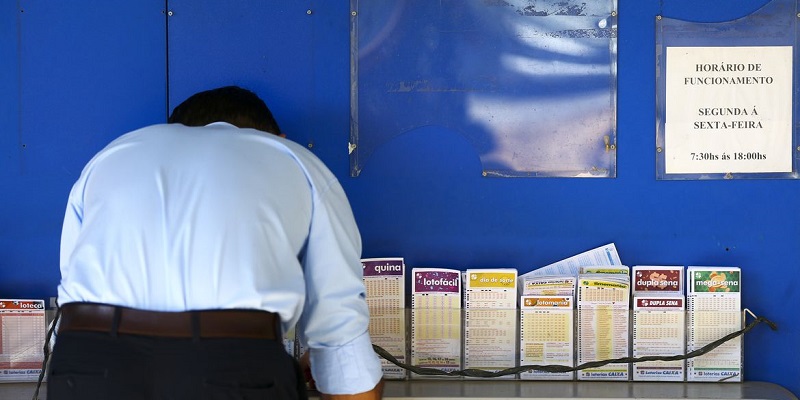 Mega-Sena deve pagar prêmio de R$ 22 milhões neste sábado