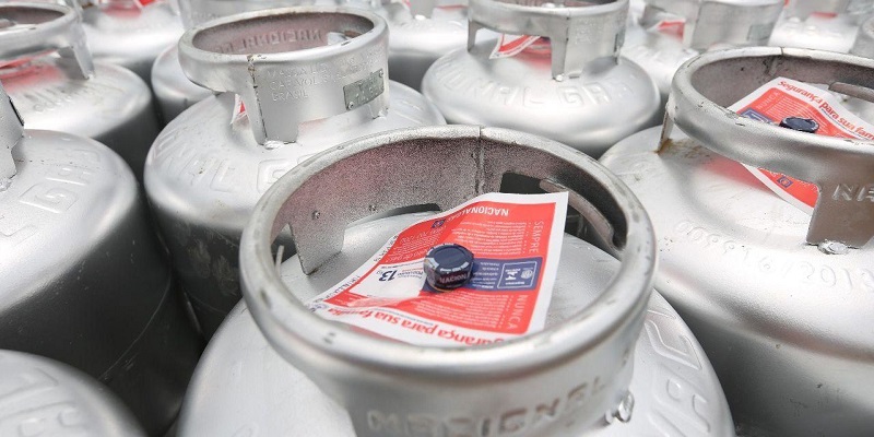 Auxílio vale-gás começou a ser pago nesta terça-feira