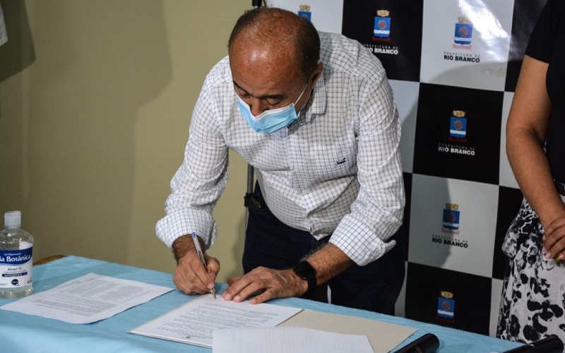 Prefeitura de Rio Branco decreta situação de emergência na Saúde