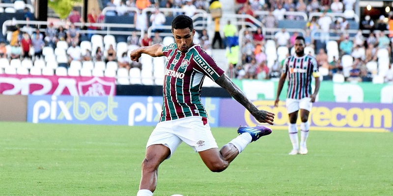 Com a cabeça na Libertadores, Flu encara Volta Redonda pelo Carioca