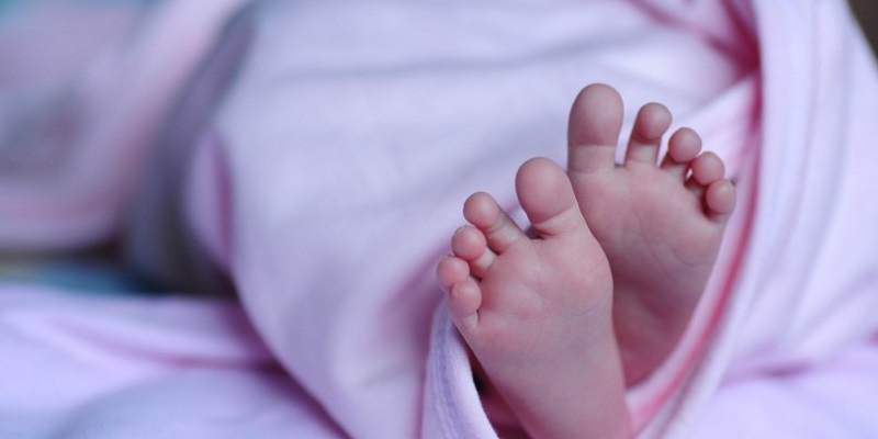 Bebê de sete meses sofre estupro de vulnerável e morre no Acre