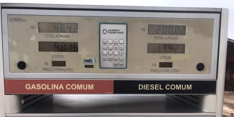 Gasolina ultrapassa os R$ 11 em postos de combustíveis no interior do Acre