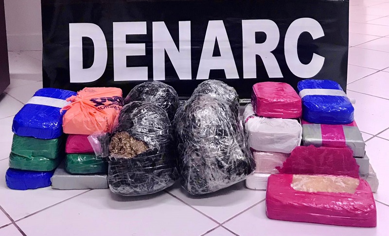 Polícia apreende 21 kg de drogas na BR-317, na Estrada do Pacífico