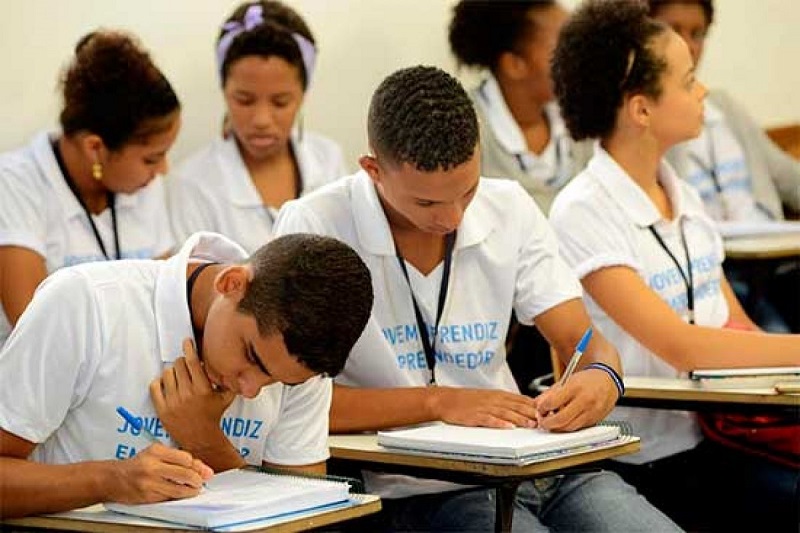 Feira do Emprego Jovem Aprendiz da Fecomércio acontece no sábado