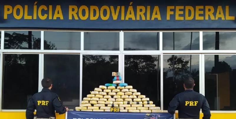 PRF no Acre apreende 73 kg de cocaína nesta quinta-feira