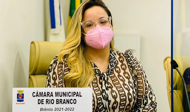 Polícia conclui inquérito sobre caso de homofobia sofrido por vereadora