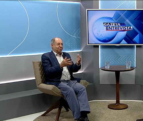 Ex-ministro da Ciência debate sobre desenvolvimento amazônico no Acre