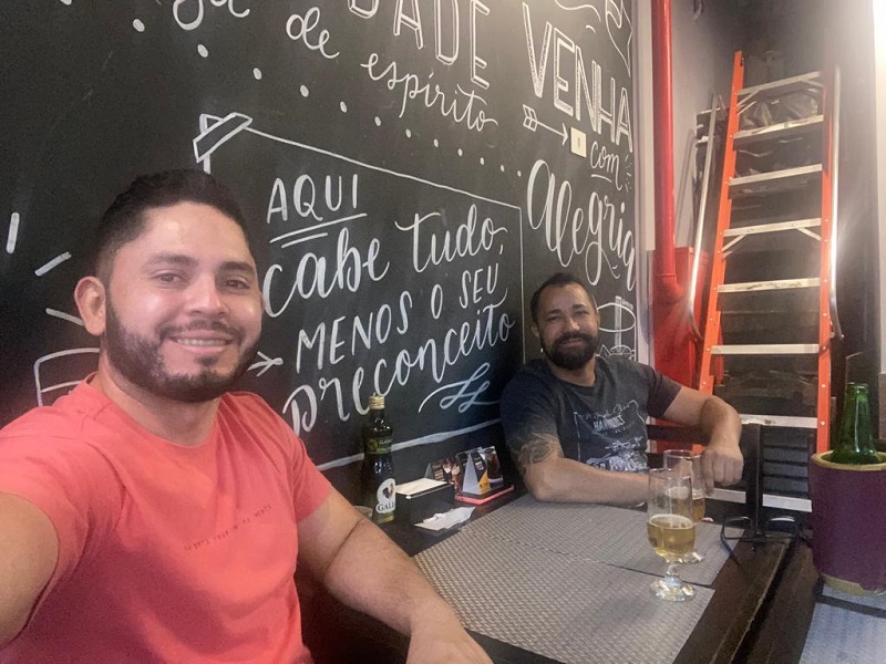 “Meu melhor presente foi ele”: conheça a história de amor de Railson e William