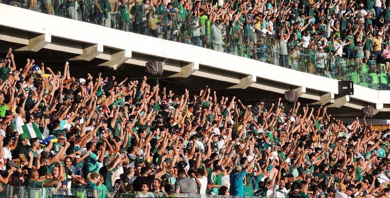 Polêmica sobre torcida única faz STJD suspender Goiás x Corinthians