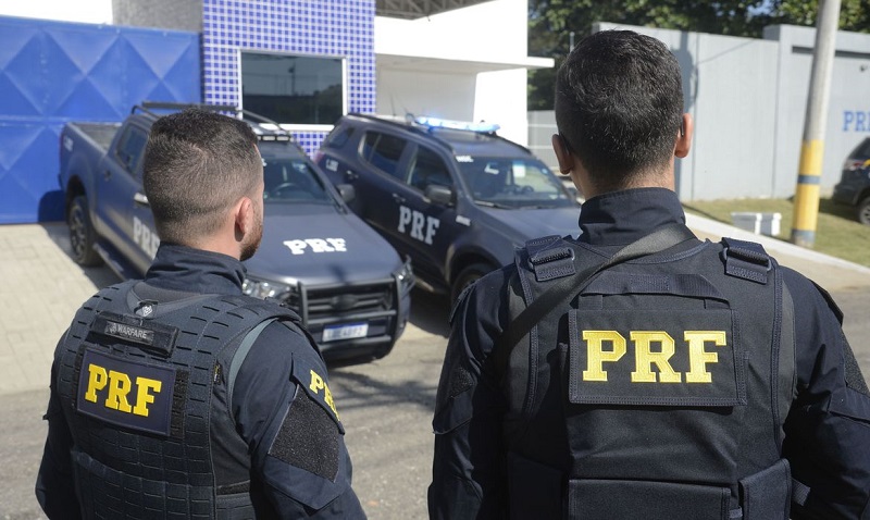 Telefone 191 da Polícia Rodoviária Federal atende denúncias de crimes eleitorais