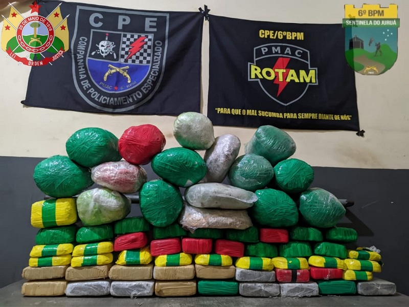 Mais de 60 quilos de drogas são apreendidos pela PM em Cruzeiro do Sul