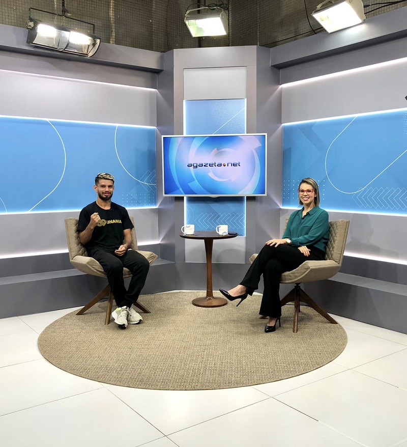 Lutador acreano com apoio da Unama segue para competição em Paris