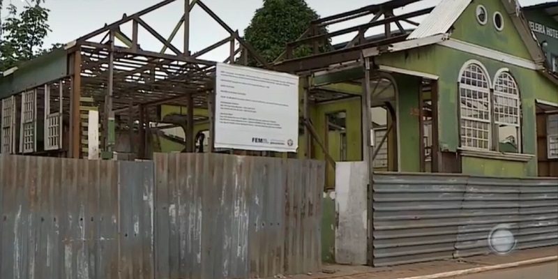 Abandono e adiamento de obras dificultam trabalho de recuperação do prédio histórico da Tentamen