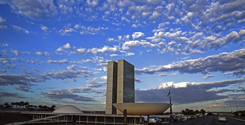 Congresso empossa hoje 513 deputados e 27 senadores
