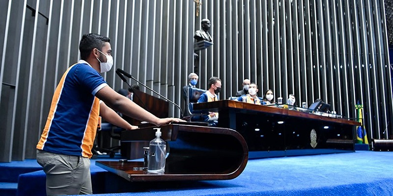 Inscrições para o Programa Jovem Senador estão abertas; saiba mais