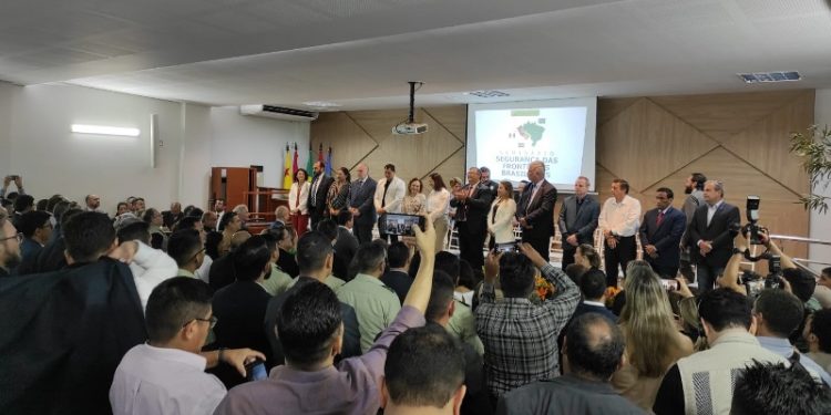 Ministro da Justiça anuncia investimento de R$ 91 milhões para a segurança da fronteira no Acre