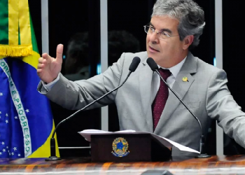 Justiça Federal anula a posse de Jorge Viana na presidência da Apex por falta de fluência em inglês