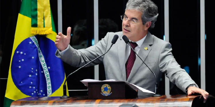 Justiça Federal anula a posse de Jorge Viana na presidência da Apex por falta de fluência em inglês