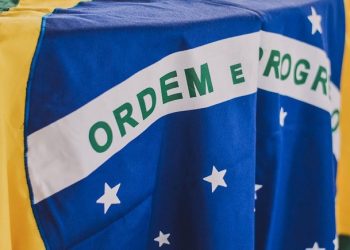 Golpe(s) de Estado e a defesa da democracia no Brasil