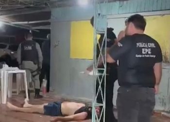 Em Rio Branco, homem é morto em troca de tiros com supostos assaltantes