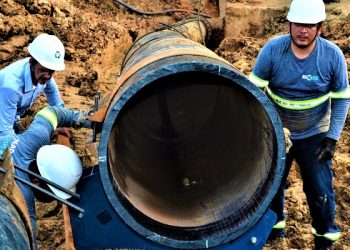 Após reparo de vazamento em adutora, abastecimento de água vai ser normalizado nesta semana em Rio Branco