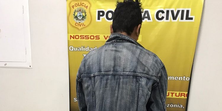 Padrasto acusado de estuprar enteada por mais de 50 vezes é preso em Assis Brasil