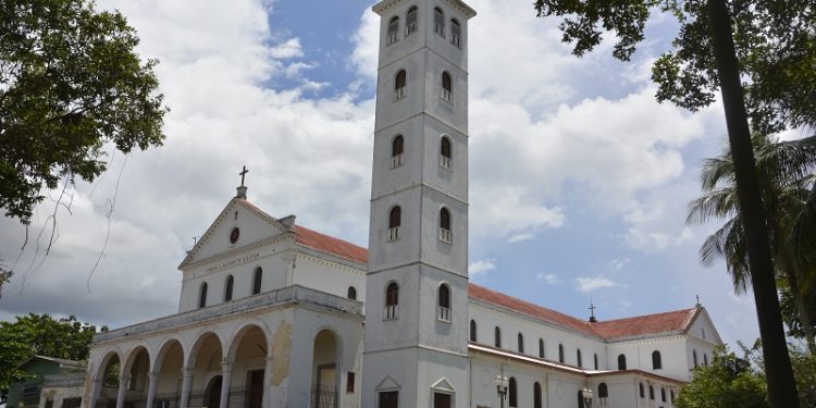Em Rio Branco, católicos se preparam para a procissão de Corpus Christi