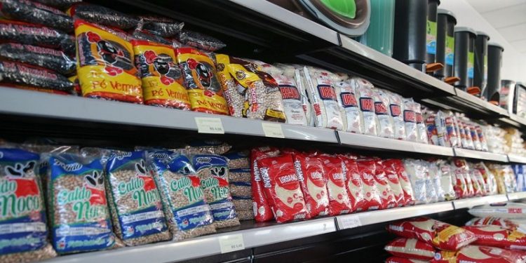 Confira como a reforma tributária vai mudar o dia a dia do consumidor