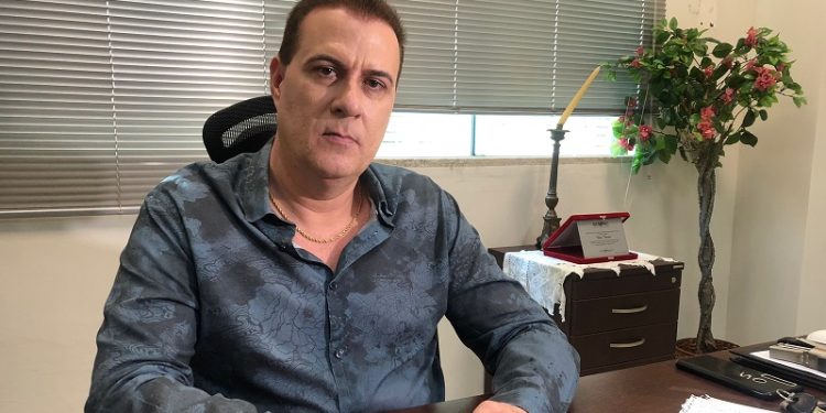 MP do Acre se pronuncia após promotor sofrer homofobia por policial pelas redes sociais