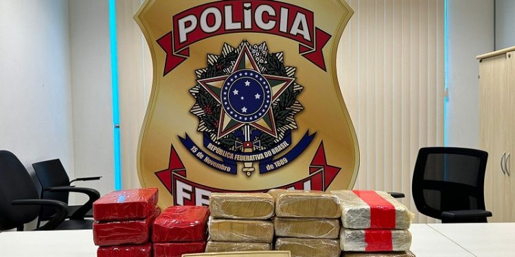 Cerca de 50 kg de drogas foram apreendidos pela Polícia Federal nesta quarta-feira em Rio Branco